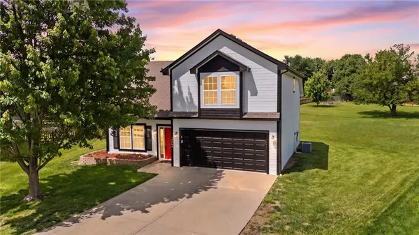 $375,000 | 10908 North Donnelly Court, Kansas City, MO 64157