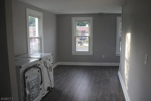 $3,500 | 310 Essex Street, Unit 1, Millburn, NJ 07041