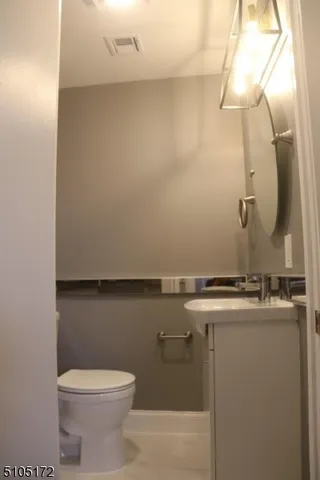 $3,500 | 310 Essex Street, Unit 1, Millburn, NJ 07041