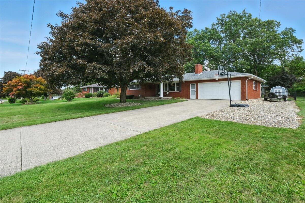 1150 Delwood Road Mansfield, OH 44905 - Photo 2 of 40 2 Car Garage
