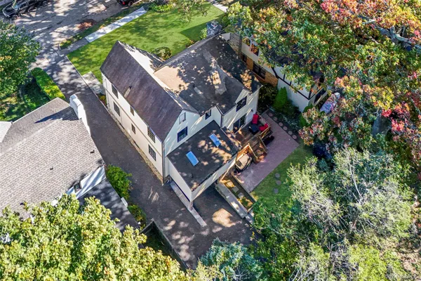 $1,049,000 | 206 Knollwood Avenue, Mamaroneck, NY 10543