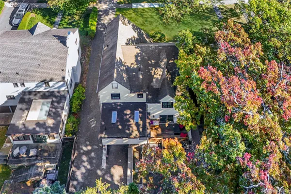 $1,049,000 | 206 Knollwood Avenue, Mamaroneck, NY 10543