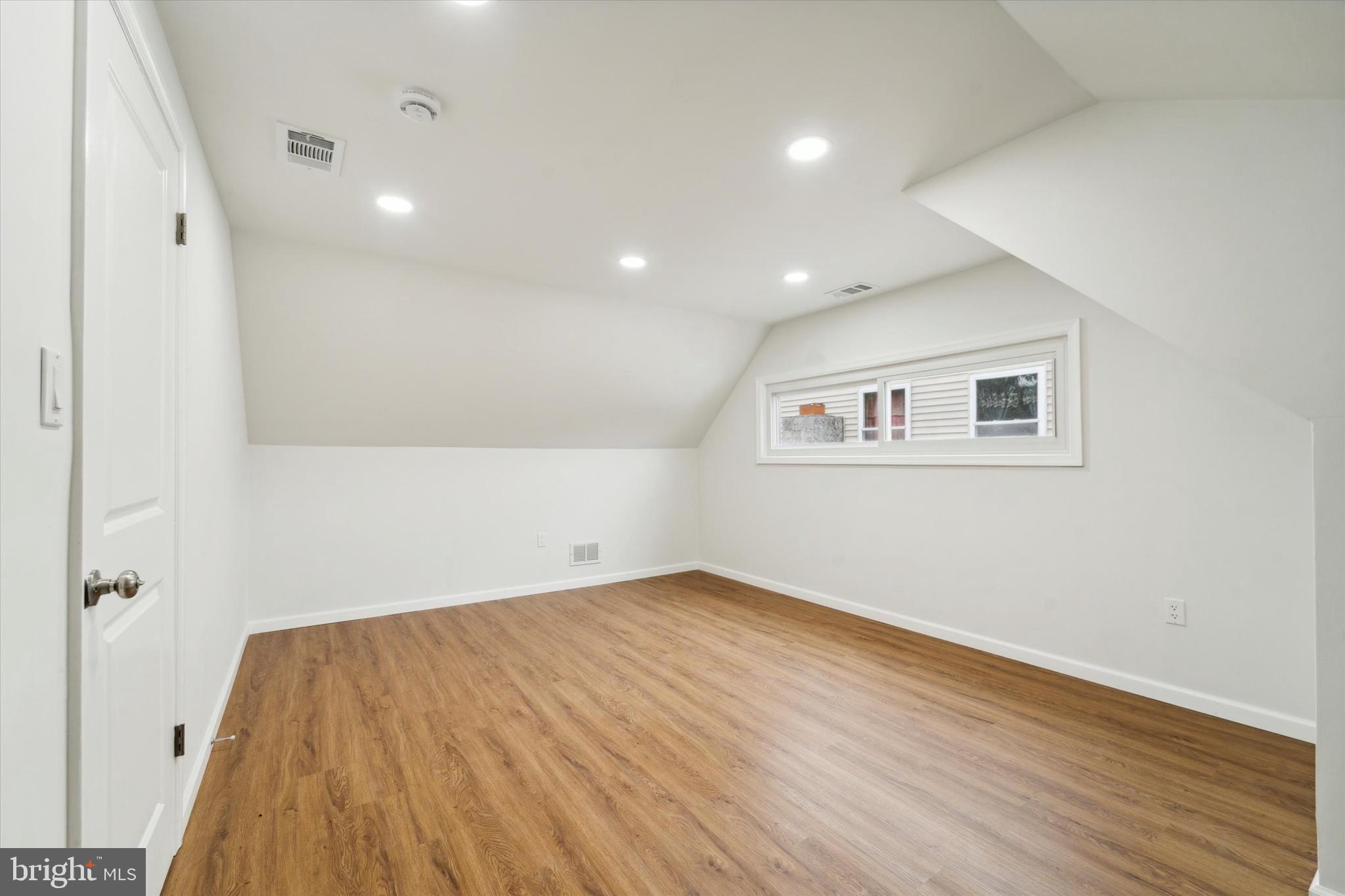 43 Geranium Road Levittown, PA 19057 - Photo 31 of 35