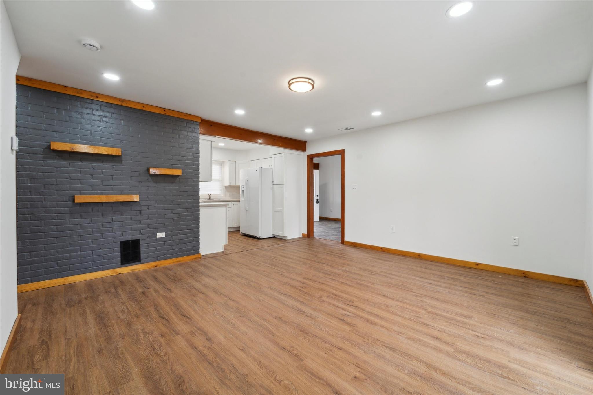 43 Geranium Road Levittown, PA 19057 - Photo 9 of 35