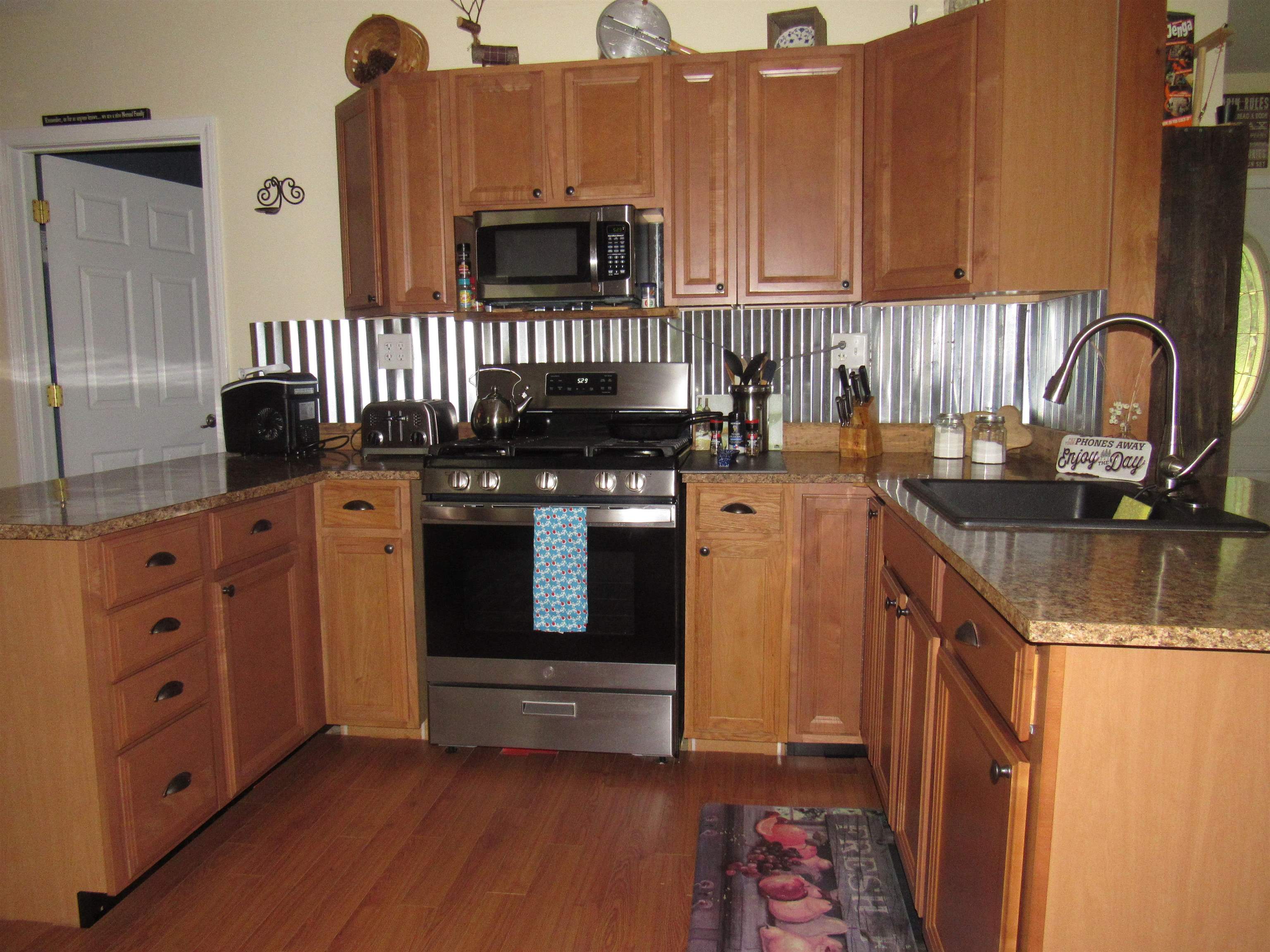 21 Maple Hill Road Holland, VT 05830 - Photo 17 of 48 Gallery Image 17