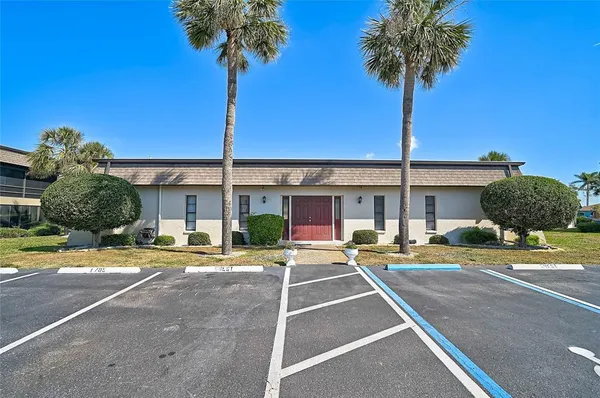 $1,300 | 1697 Northampton Street, Unit 1699D, Venice, FL 34293
