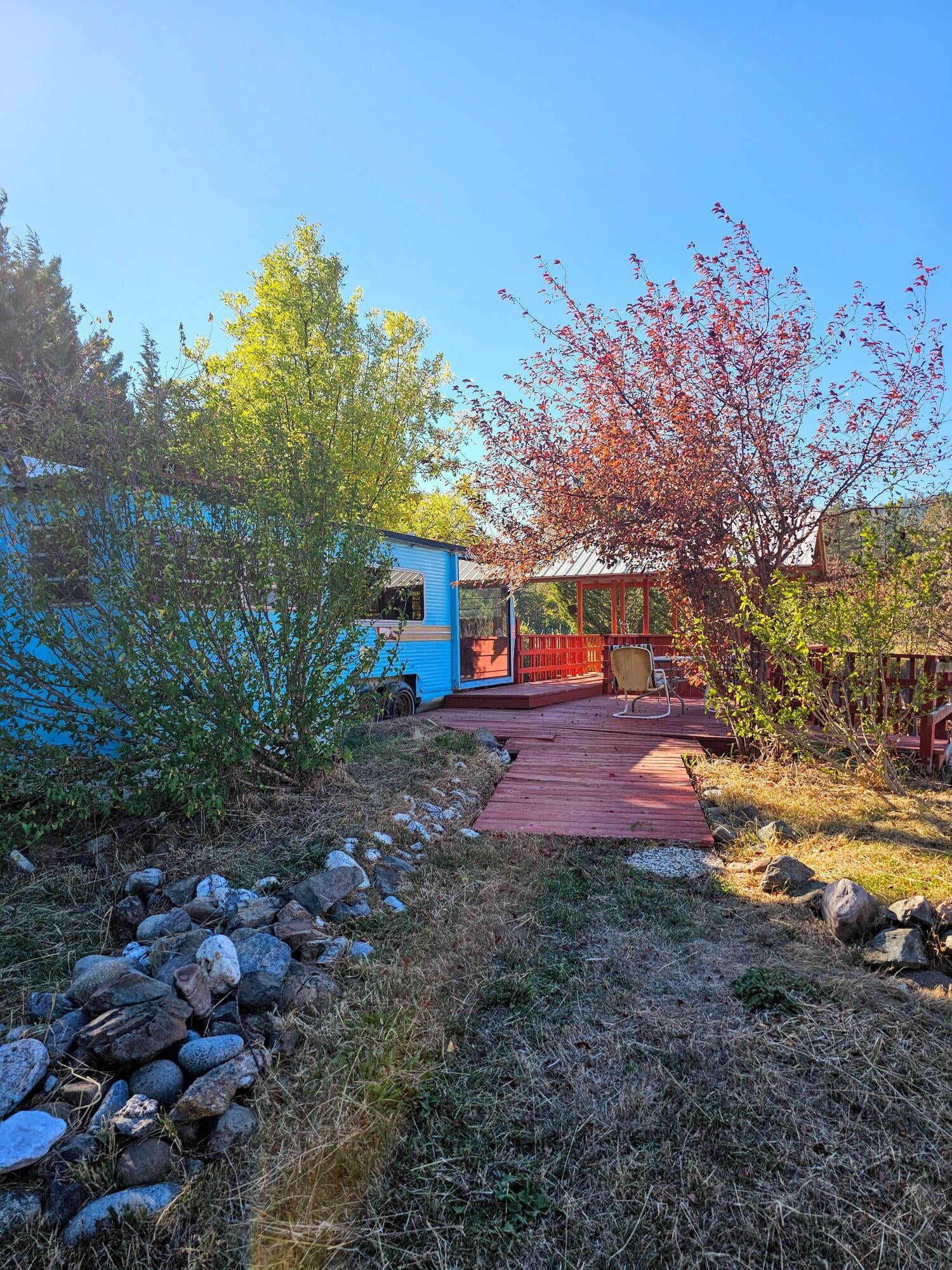 262 Barnes Way Cave Junction, OR 97523 - Photo 28 of 30 Walkway to the pond and fishing dock