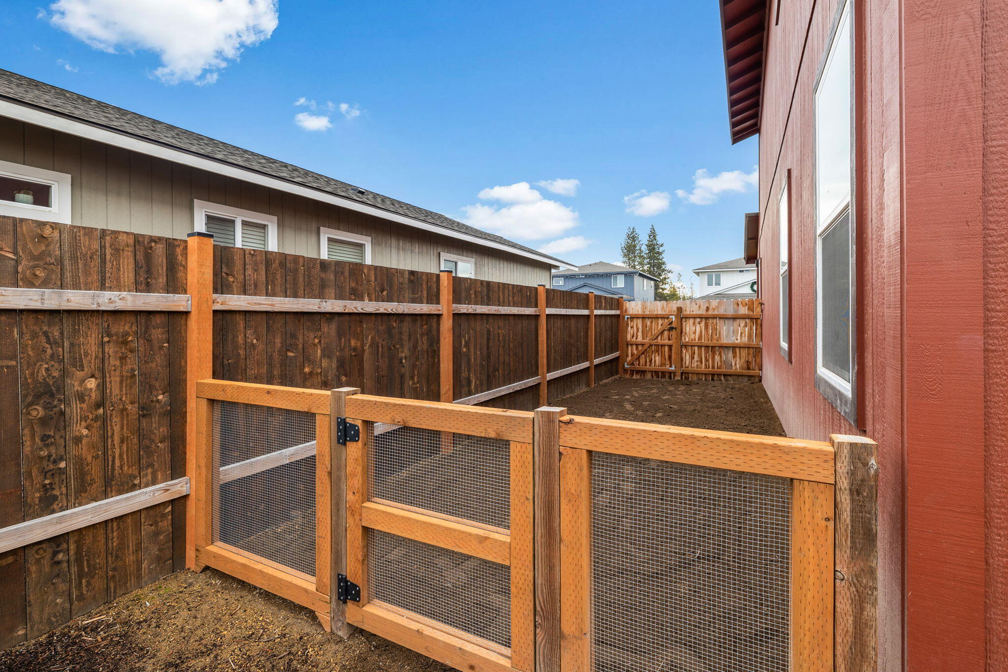16480 Bassett Road La Pine, OR 97739 - Photo 4 of 38 2023_12_29_16480_bassett_rd-29