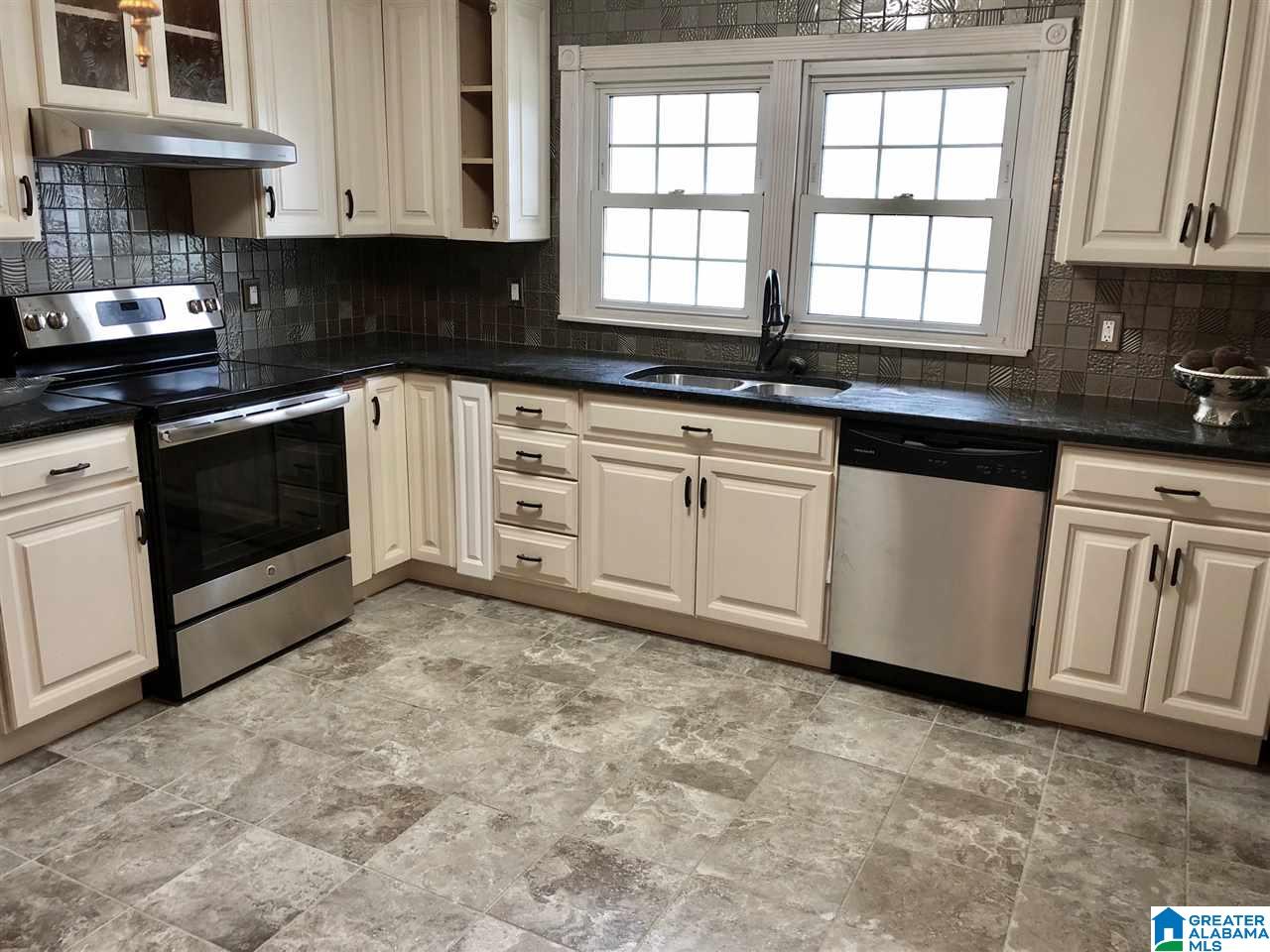 2064 Cedar Grove Road Leeds, AL 35094 - Photo 3 of 21