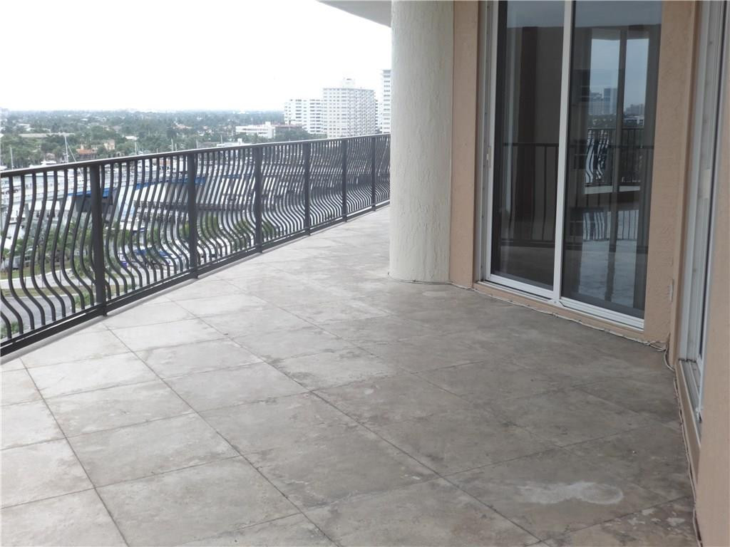 100 South Birch Road, Unit 1106B Fort Lauderdale, FL 33316 - Photo 2 of 34 a view of a balcony