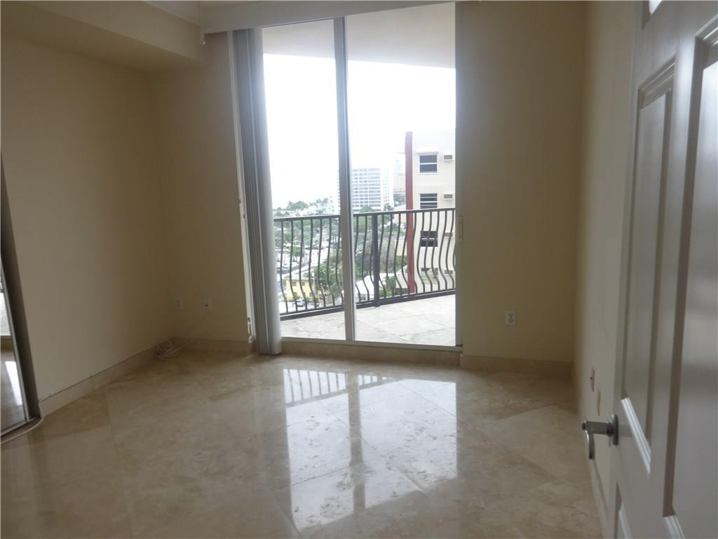 100 South Birch Road, Unit 1106B Fort Lauderdale, FL 33316 - Photo 23 of 34 a view of an empty room and a window