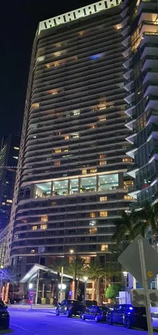 $3,850 | 1300 Brickell Bay Drive, Unit 1107, Miami, FL 33131