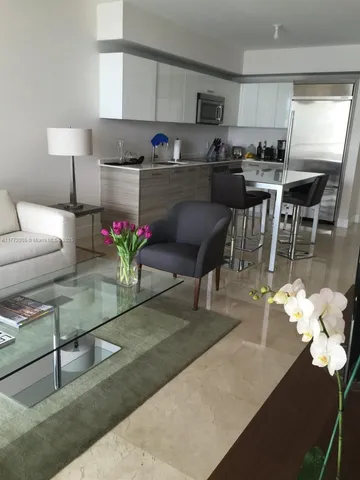 $3,850 | 1300 Brickell Bay Drive, Unit 1107, Miami, FL 33131