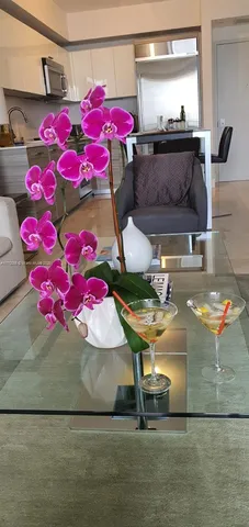 $3,850 | 1300 Brickell Bay Drive, Unit 1107, Miami, FL 33131