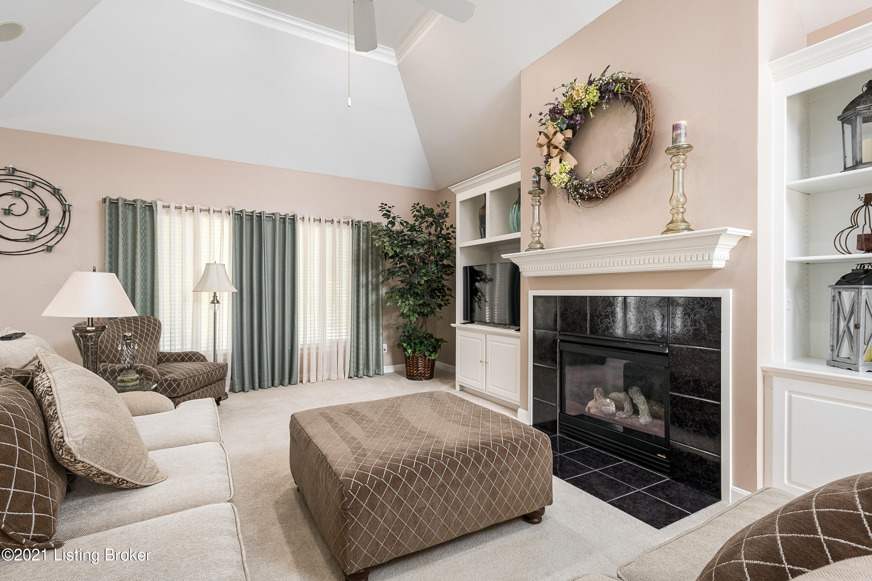 12715 Razor Branch Court Louisville, KY 40299 - Photo 12 of 60 DHI-12