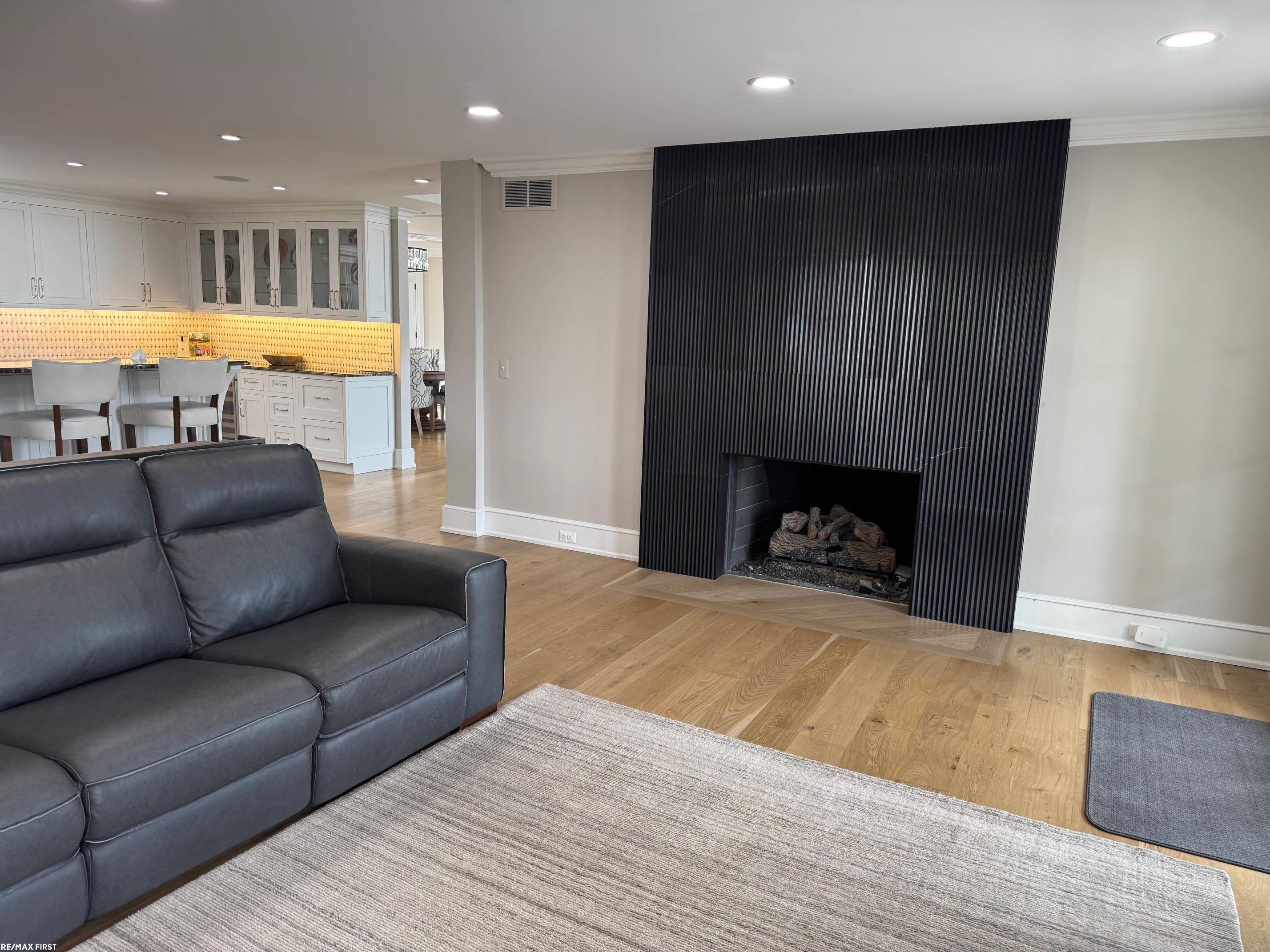 605 Lake Shore Road Grosse Pointe, MI 48236 - Photo 22 of 65 50189674-72233B23-3B6E-47EA-A868-AECC22DAD1E2.JPG