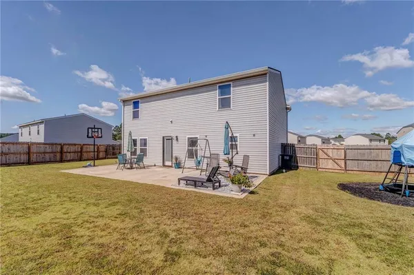 $321,900 | 803 Riverside Drive, Calhoun, GA 30701