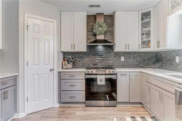 $321,900 | 803 Riverside Drive, Calhoun, GA 30701