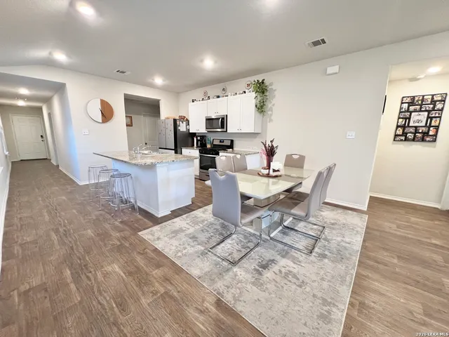 $1,800 | 4515 Felsite Avenue, San Antonio, TX 78253