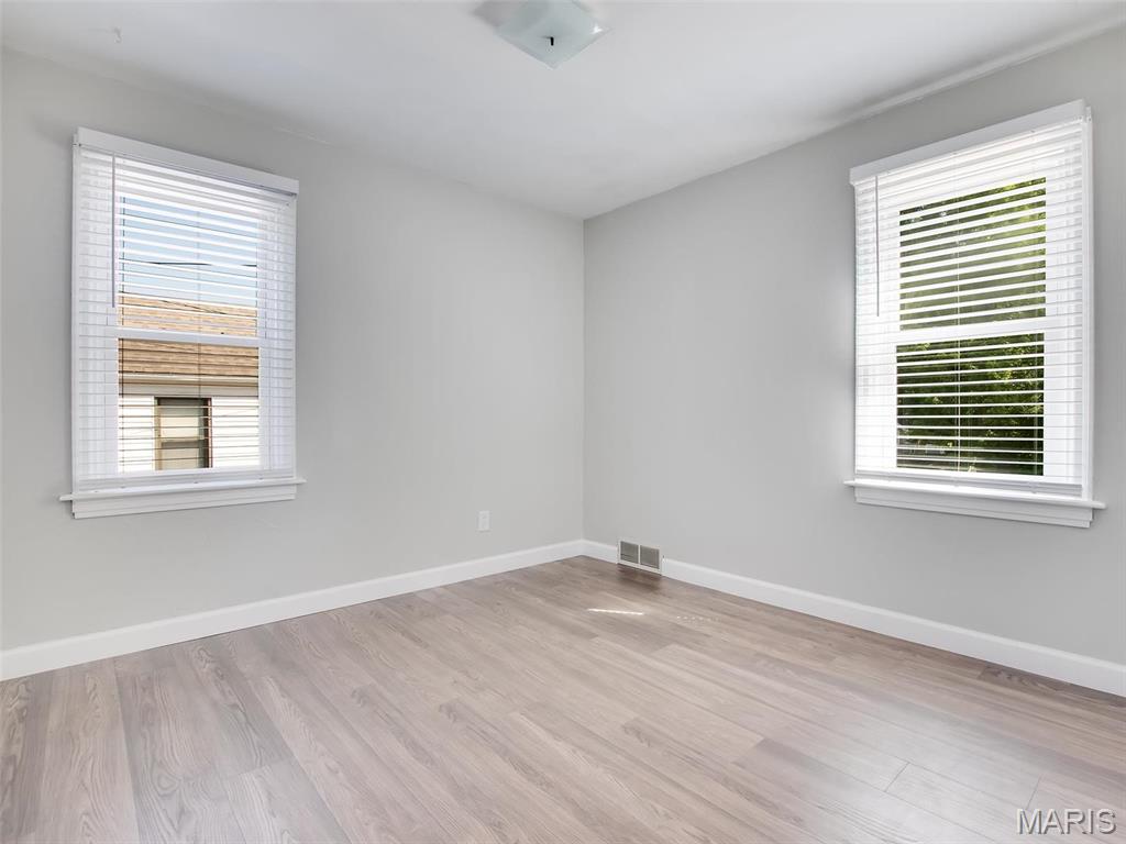 5237 Heege Road St. Louis, MO 63123 - Photo 7 of 15