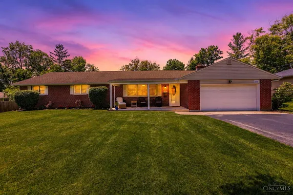 $380,000 | 2097 Bonniedale Drive, Bellbrook, OH 45305