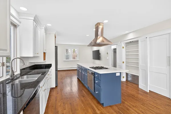 $1,800,000 | 575 Chestnut Street, Newton, MA 02468