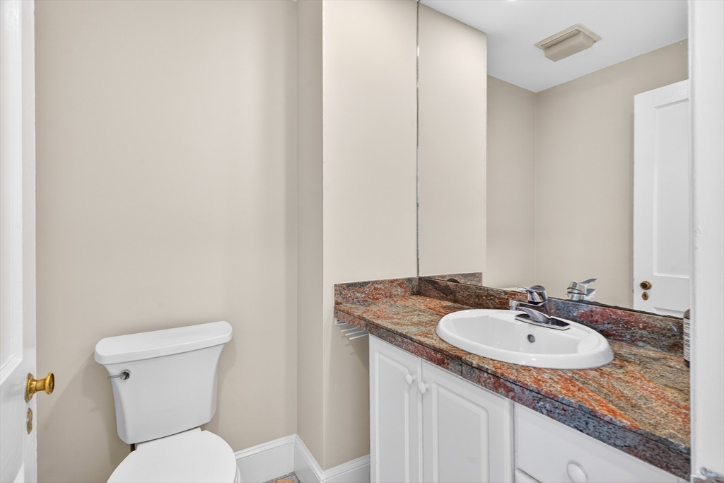 575 Chestnut Street Newton, MA 02468 - Photo 21 of 39