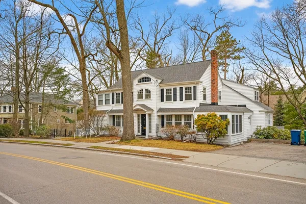 $1,800,000 | 575 Chestnut Street, Newton, MA 02468