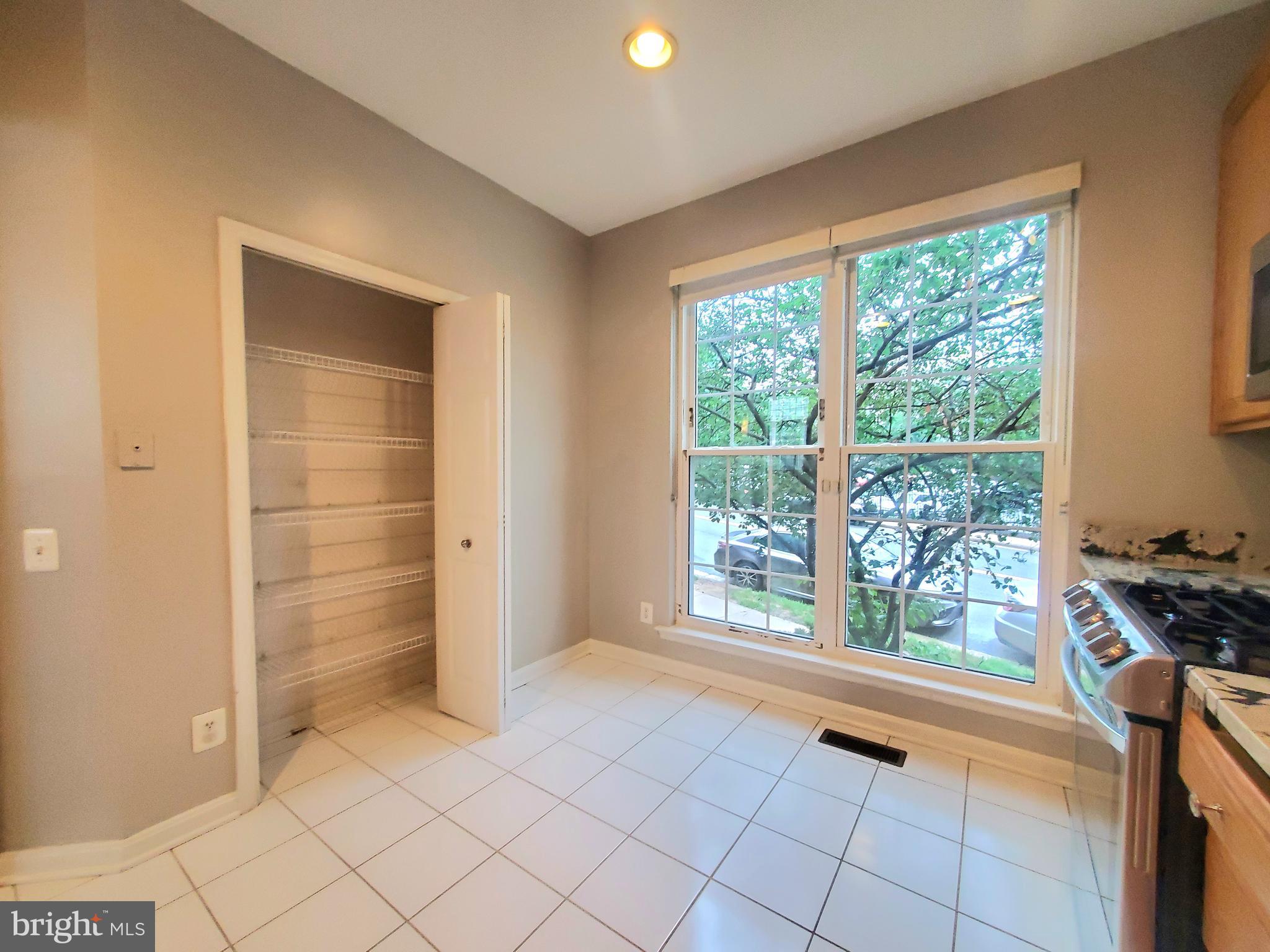 6030 Lincolnia Road Alexandria, VA 22312 - Photo 6 of 38