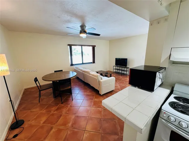 $1,995 | 619 Euclid Avenue, Unit 3A, Miami Beach, FL 33139