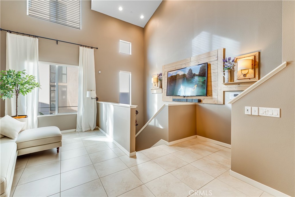 507 Rockefeller Irvine, CA 92612 - Photo 5 of 41