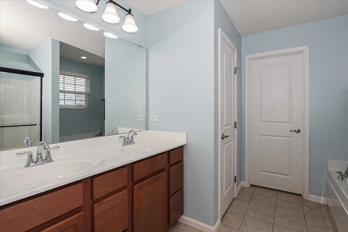 16602 Lewood Drive Plainfield, IL 60586 - Photo 29 of 43