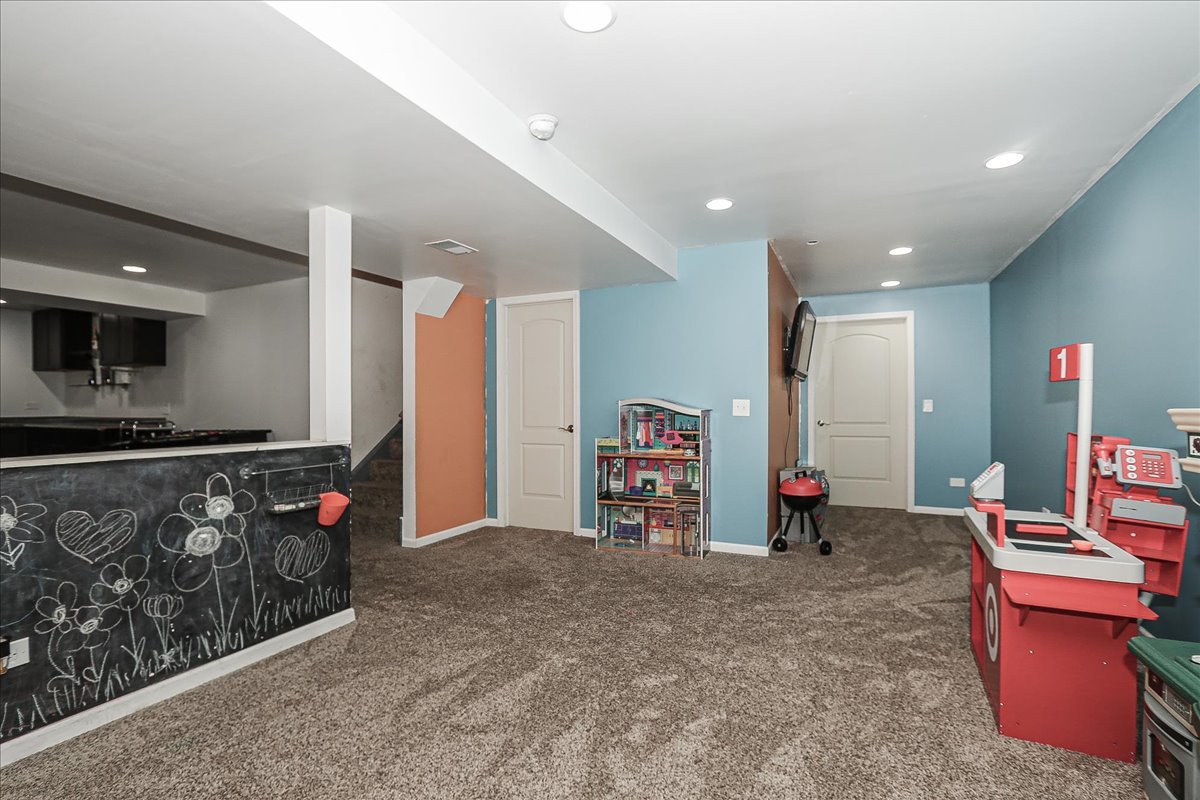 16602 Lewood Drive Plainfield, IL 60586 - Photo 35 of 43