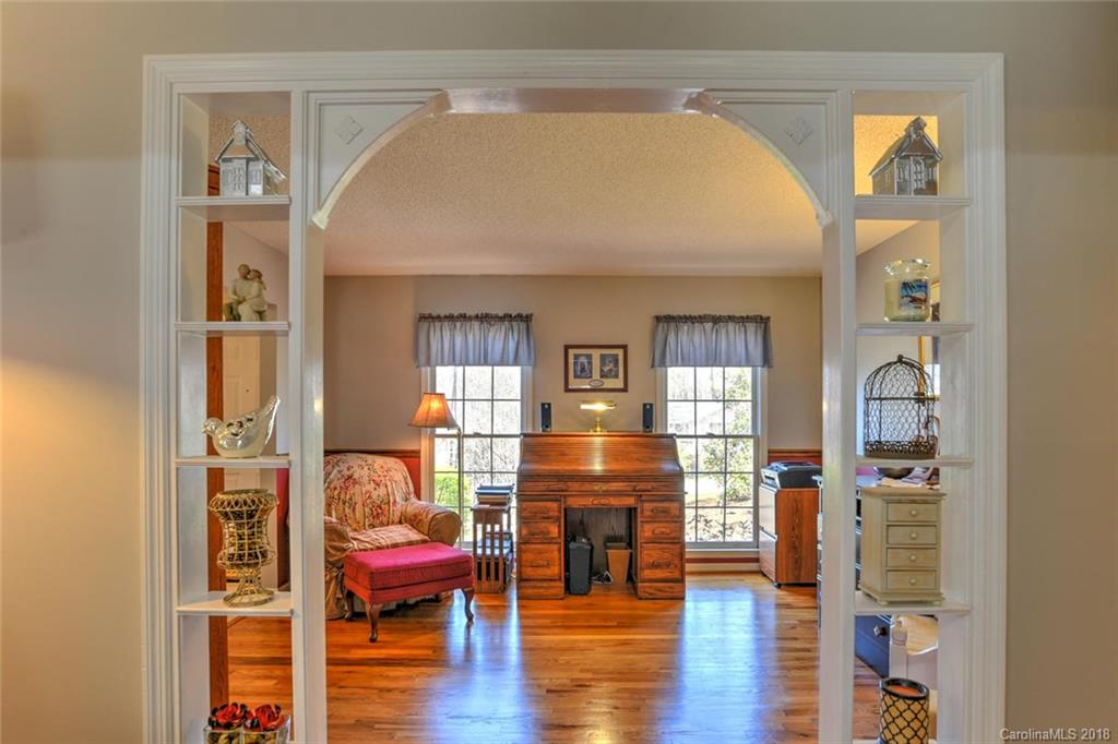 8 Foothills Road Asheville, NC 28804 - Photo 13 of 24 Gallery Image 13