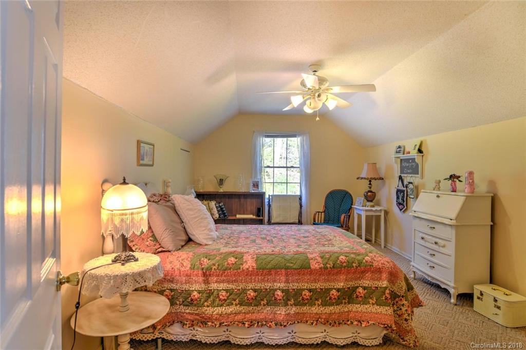 8 Foothills Road Asheville, NC 28804 - Photo 19 of 24 Gallery Image 19