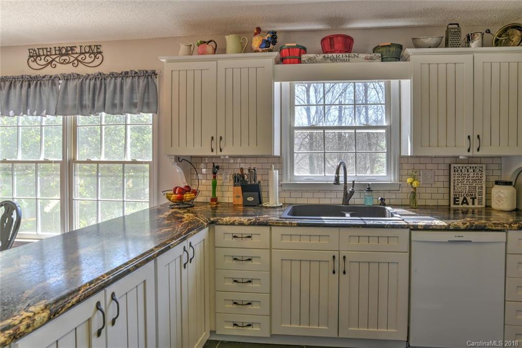 8 Foothills Road Asheville, NC 28804 - Photo 10 of 24 Gallery Image 10
