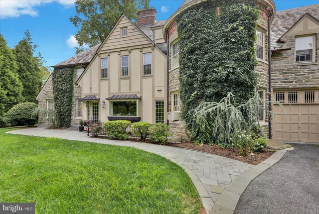 $1,745,000 | 1199 Reading Boulevard, Wyomissing, PA 19610