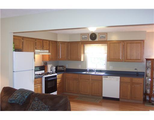 330 Venetia Road Venetia, PA 15367 - Photo 7 of 18 Kitchen.