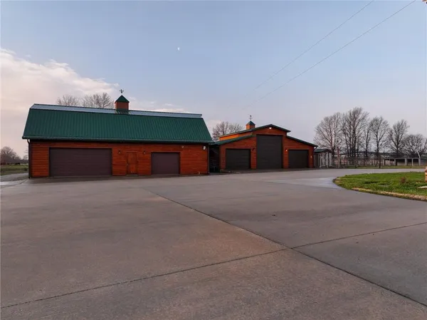 $1,700,000 | Aa Highway, Walker, MO 64790