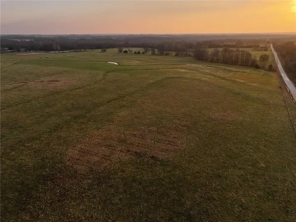 $1,700,000 | Aa Highway, Walker, MO 64790