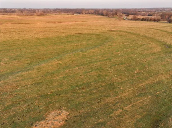 $1,700,000 | Aa Highway, Walker, MO 64790