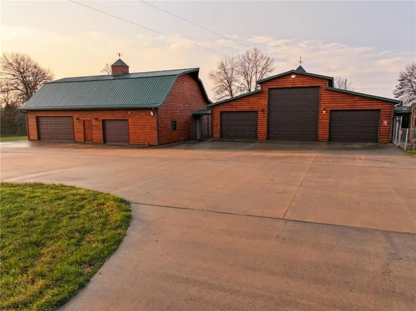 $1,700,000 | Aa Highway, Walker, MO 64790
