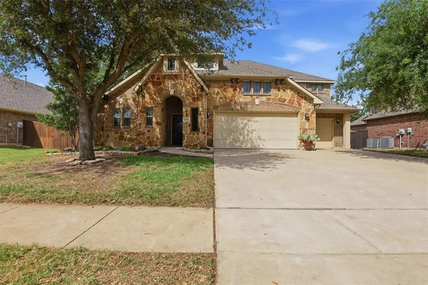 $495,000 | 1004 Tara Drive, Burleson, TX 76028