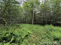 a view of entryway with outdoor space