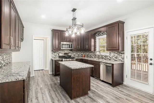 $570,000 | 2416 Sterling Manor Drive, Buford, GA 30518