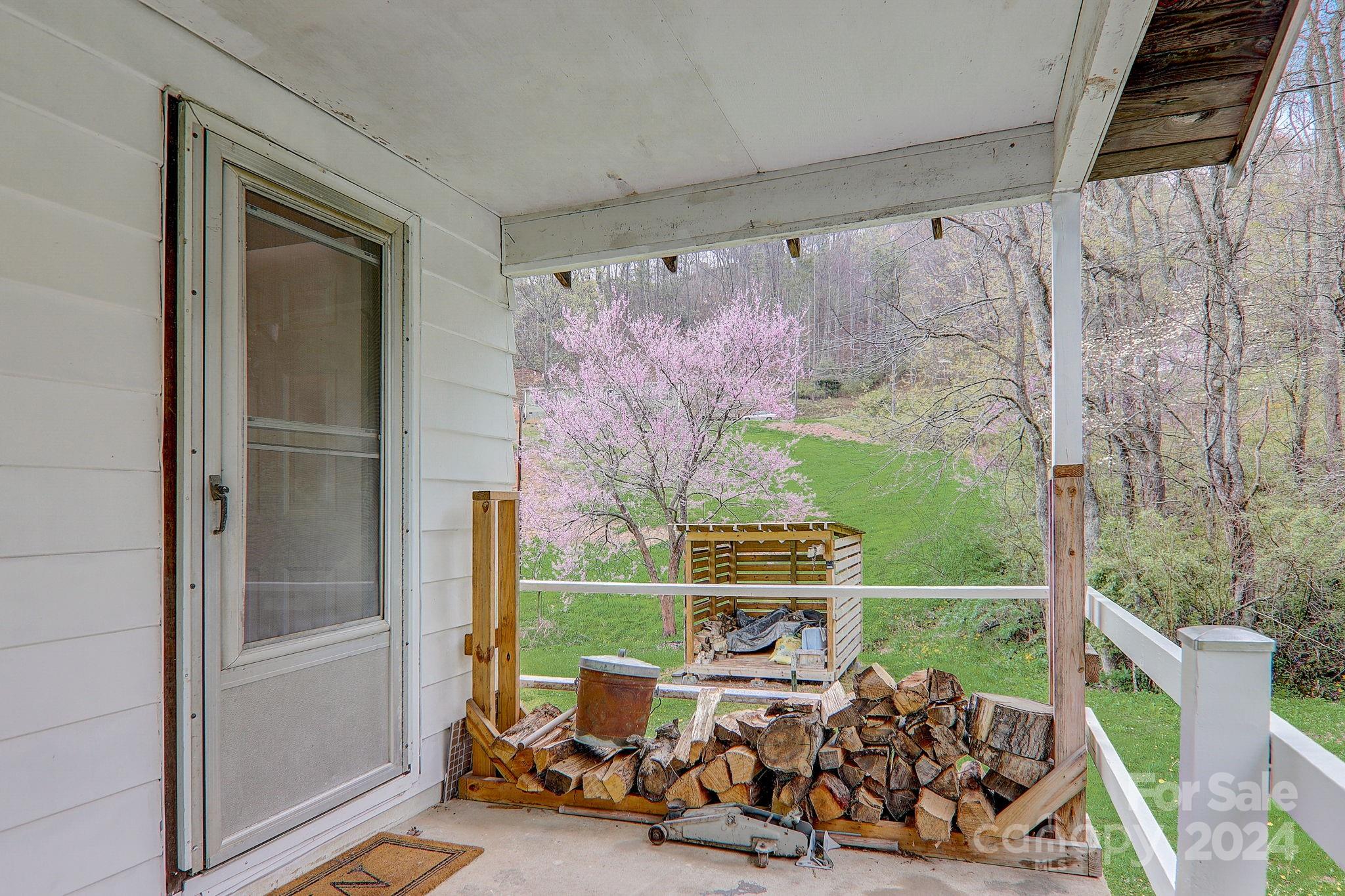 261 Russell Cove Road Waynesville, NC 28785 - Photo 31 of 46 Gallery Image 31