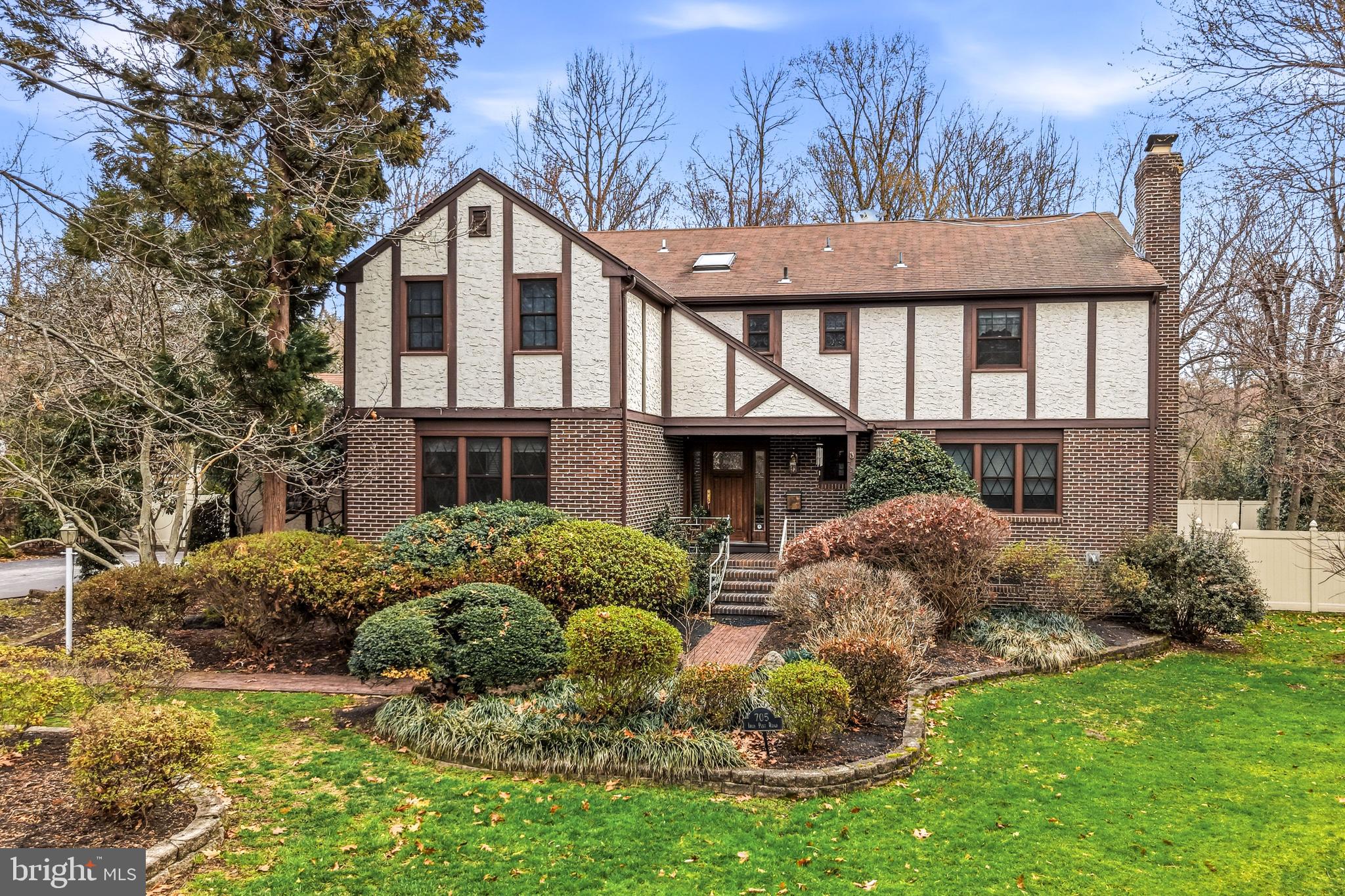 705 Iron Post Road Moorestown, NJ 08057 - Photo 2 of 54