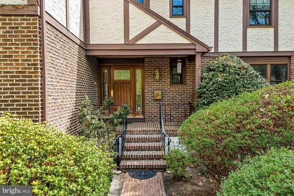 $1,075,000 | 705 Iron Post Road, Moorestown, NJ 08057