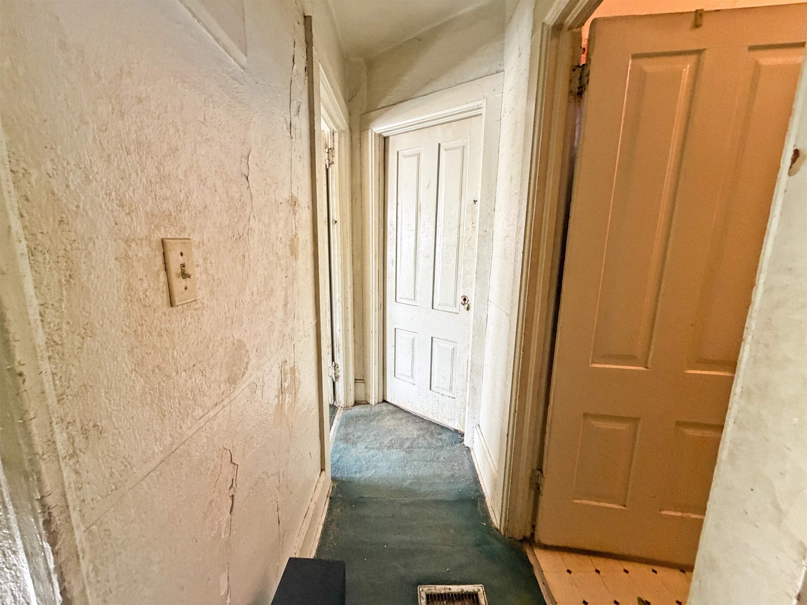 714 West Augusta Avenue Spokane, WA 99205 - Photo 11 of 22