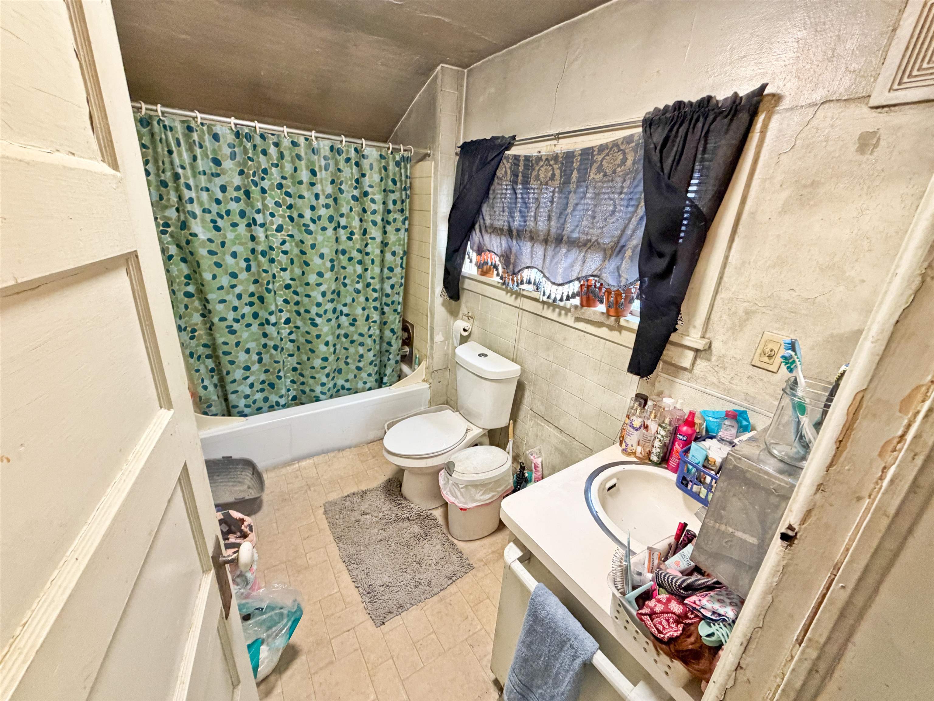 714 West Augusta Avenue Spokane, WA 99205 - Photo 8 of 22